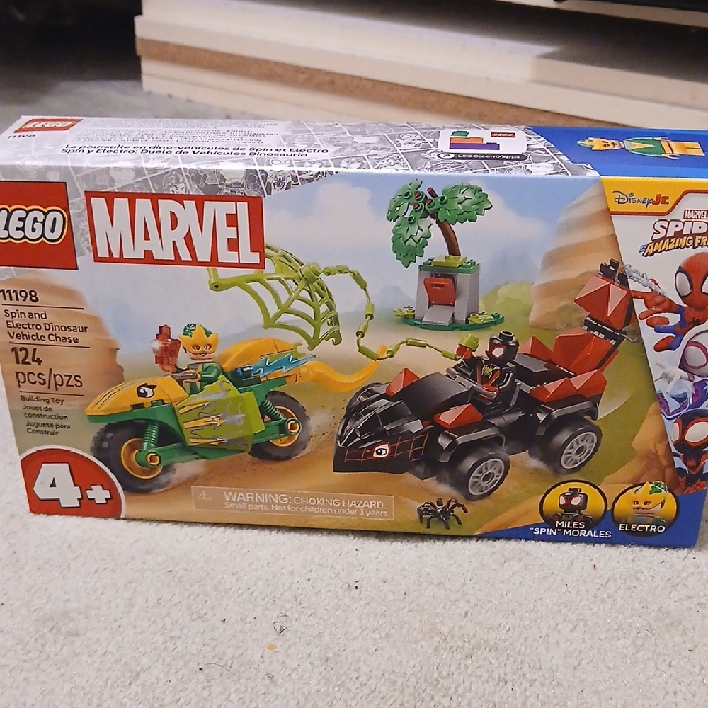 Marvel Spin and Electro Dinosaur Chase Set - Yellow, Green, Black, Red